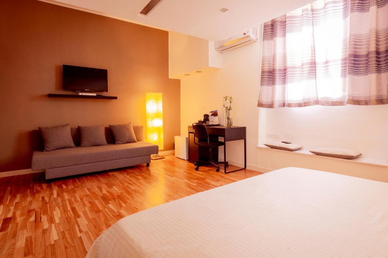 B&B Palazzo Satriano เนเปิลส์ ภายนอก รูปภาพ