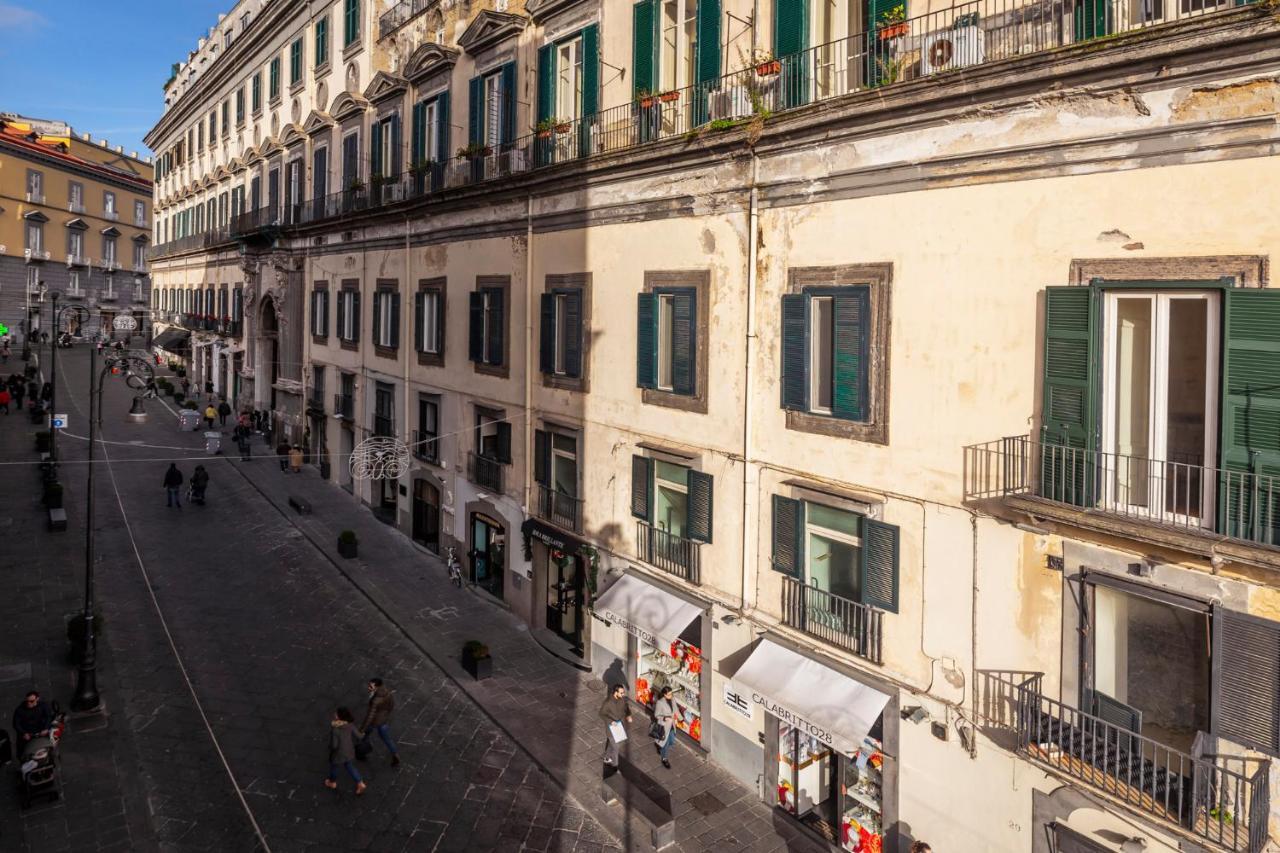 B&B Palazzo Satriano เนเปิลส์ ภายนอก รูปภาพ
